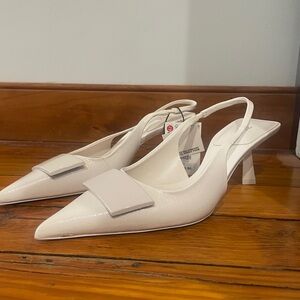 Zara Women’s Pointed-Toe Pumps (White) NWT